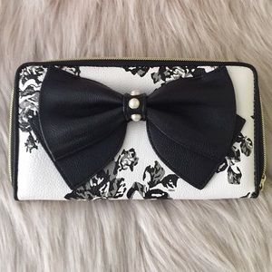 Betsey J Bow Zip Around Wallet